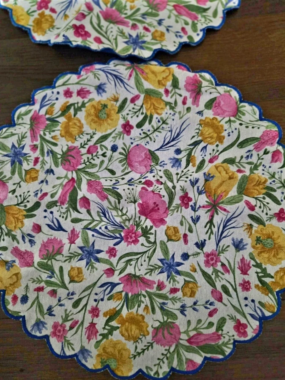 Set Of 8 Vintage Sofia Juliska Collection Placemats Scaloped Edge Reversible 16